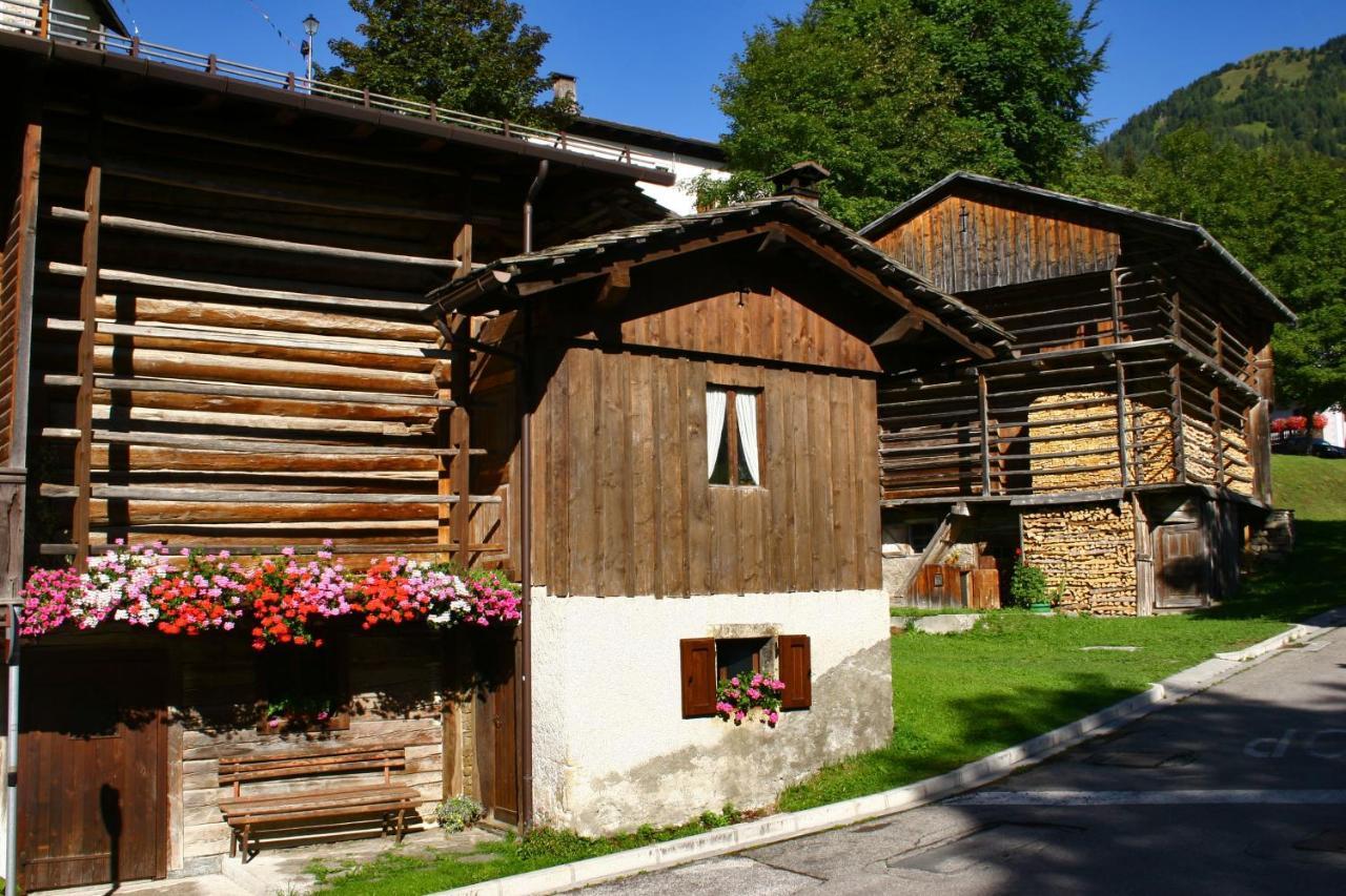 Albergo Diffuso Sauris In Sauris Di Sotto Exterior photo